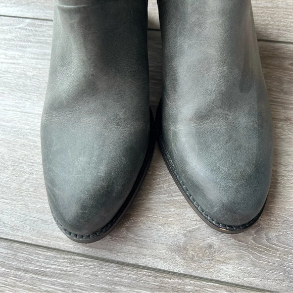 Earth West Riverton Smooth Leather Ankle Bootie  in Oil Green - Picture 4 of 13